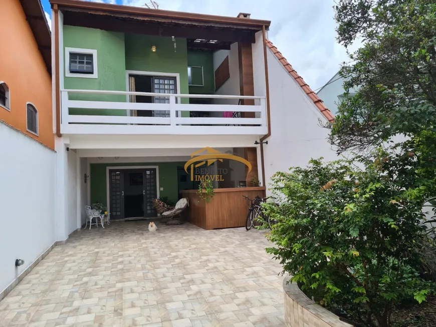 Foto 1 de Casa com 4 Quartos à venda, 210m² em Jardim das Flores, Osasco
