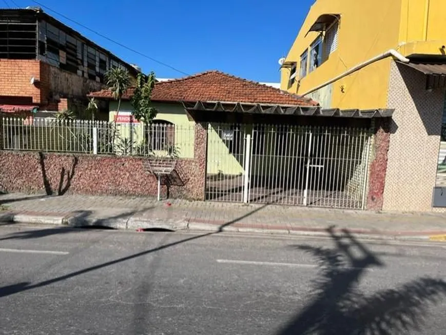 Foto 1 de Casa com 4 Quartos à venda, 302m² em Centro, Poá