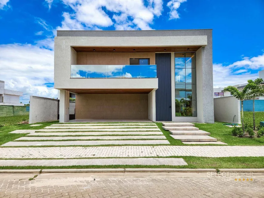 Foto 1 de Casa de Condomínio com 4 Quartos à venda, 335m² em Cidade Alpha, Eusébio