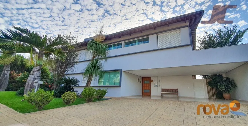 Foto 1 de Casa de Condomínio com 4 Quartos à venda, 348m² em Jardins Milão, Goiânia