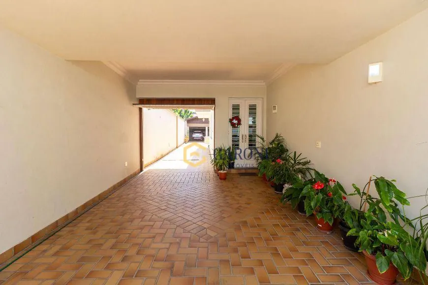 Foto 1 de Casa com 5 Quartos à venda, 300m² em Vila Romana, São Paulo
