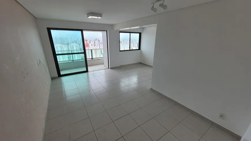 Foto 1 de Apartamento com 4 Quartos à venda, 129m² em Casa Amarela, Recife