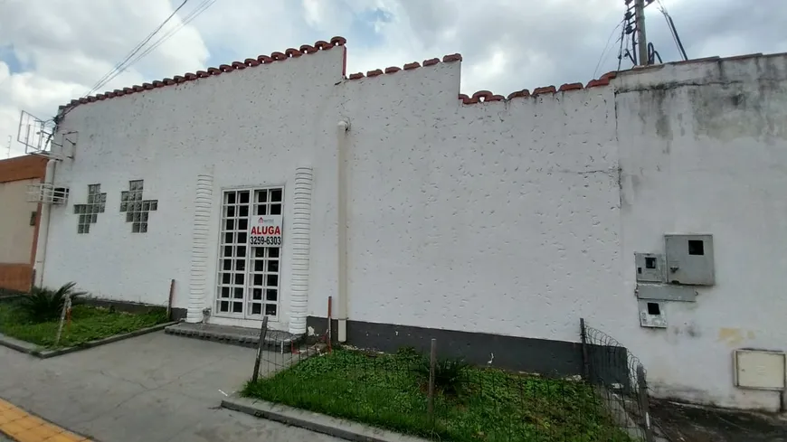 Foto 1 de Sala Comercial com 3 Quartos para alugar, 80m² em Nova Suica, Goiânia