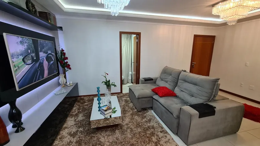 Foto 1 de Apartamento com 3 Quartos à venda, 130m² em Centro, Criciúma