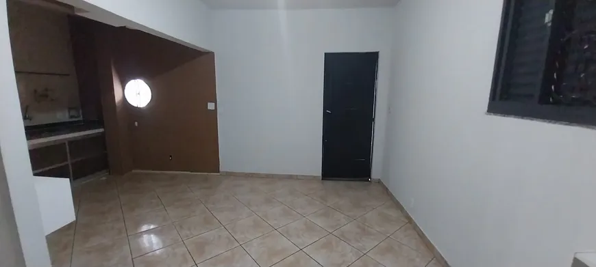 Foto 1 de Casa com 2 Quartos à venda, 60m² em Tanque, Rio de Janeiro