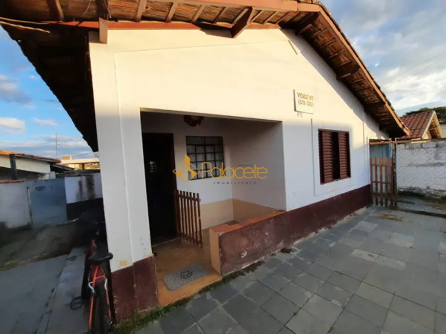 Foto 1 de Casa com 4 Quartos à venda, 152m² em Jardim Cristina, Pindamonhangaba