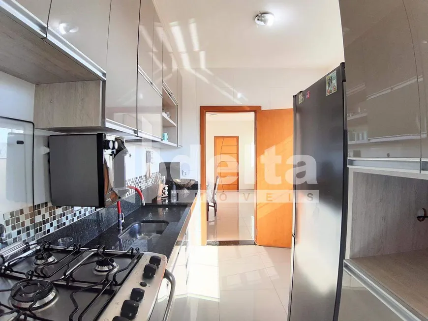 Foto 1 de Apartamento com 3 Quartos à venda, 87m² em Alto Umuarama, Uberlândia