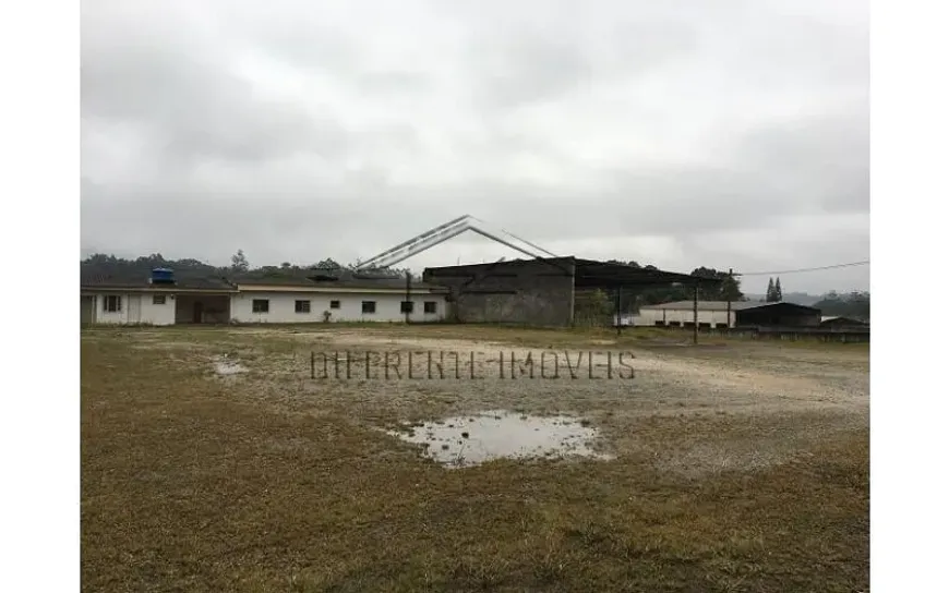 Foto 1 de Lote/Terreno para alugar, 450m² em Palmeiras de São Paulo, Suzano