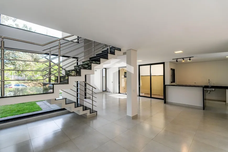 Foto 1 de Casa de Condomínio com 3 Quartos à venda, 233m² em Bairro das Palmeiras, Campinas