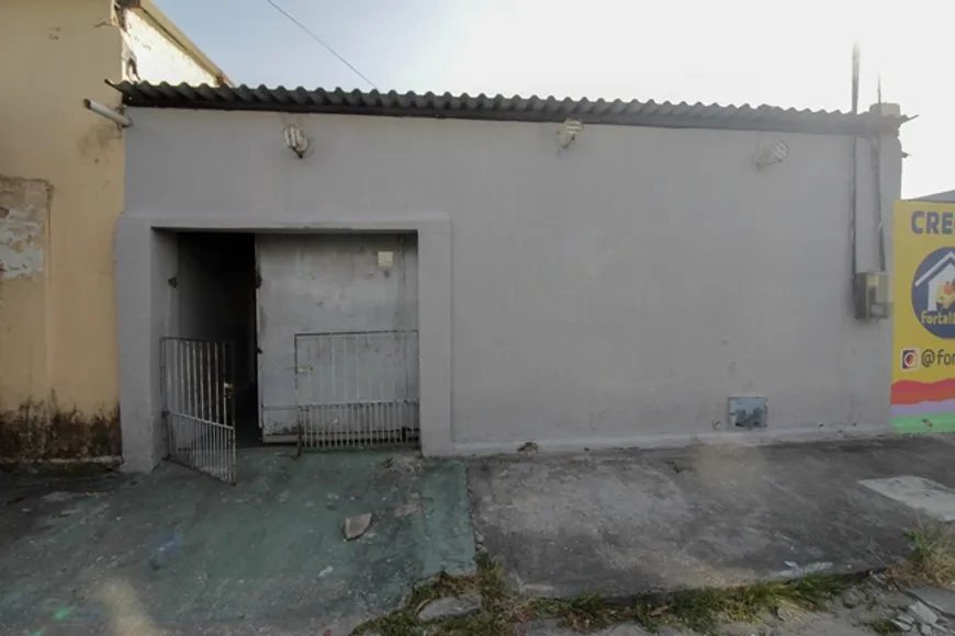 Foto 1 de Casa com 3 Quartos para alugar, 100m² em Benfica, Fortaleza