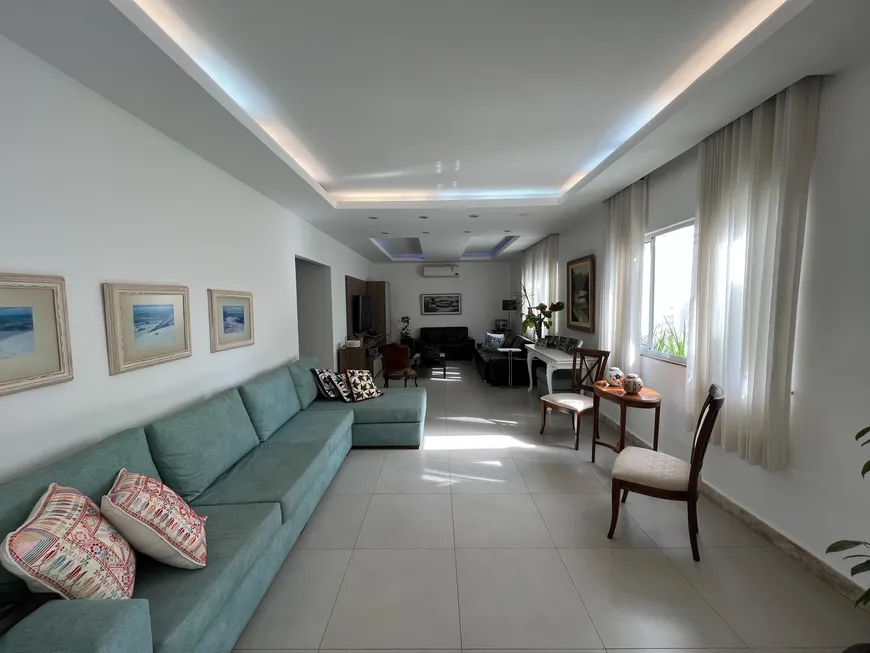 Foto 1 de Casa de Condomínio com 5 Quartos à venda, 390m² em Barra da Tijuca, Rio de Janeiro