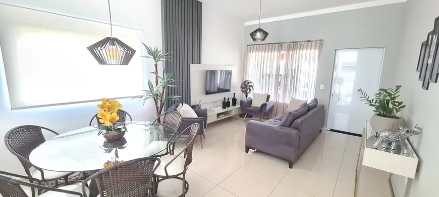Foto 1 de Casa de Condomínio com 4 Quartos à venda, 192m² em Vila Guedes, Jaguariúna