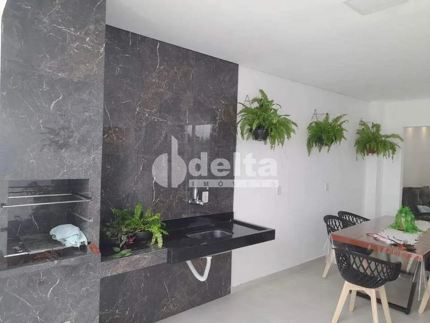 Foto 1 de Casa de Condomínio com 3 Quartos à venda, 144m² em Aclimacao, Uberlândia