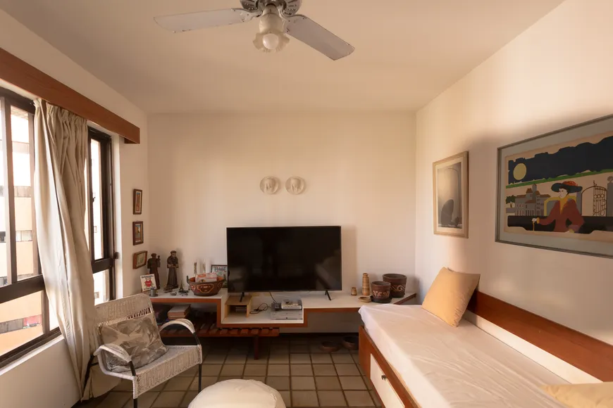 Foto 1 de Apartamento com 4 Quartos à venda, 212m² em Graças, Recife