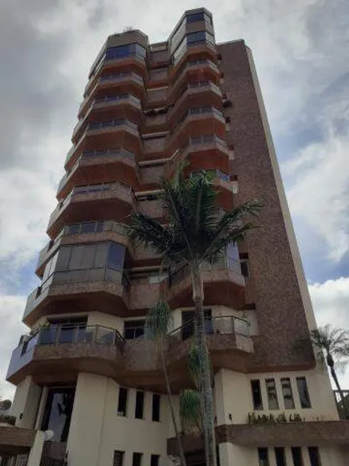 Foto 1 de Apartamento com 4 Quartos à venda, 225m² em Osvaldo Rezende, Uberlândia