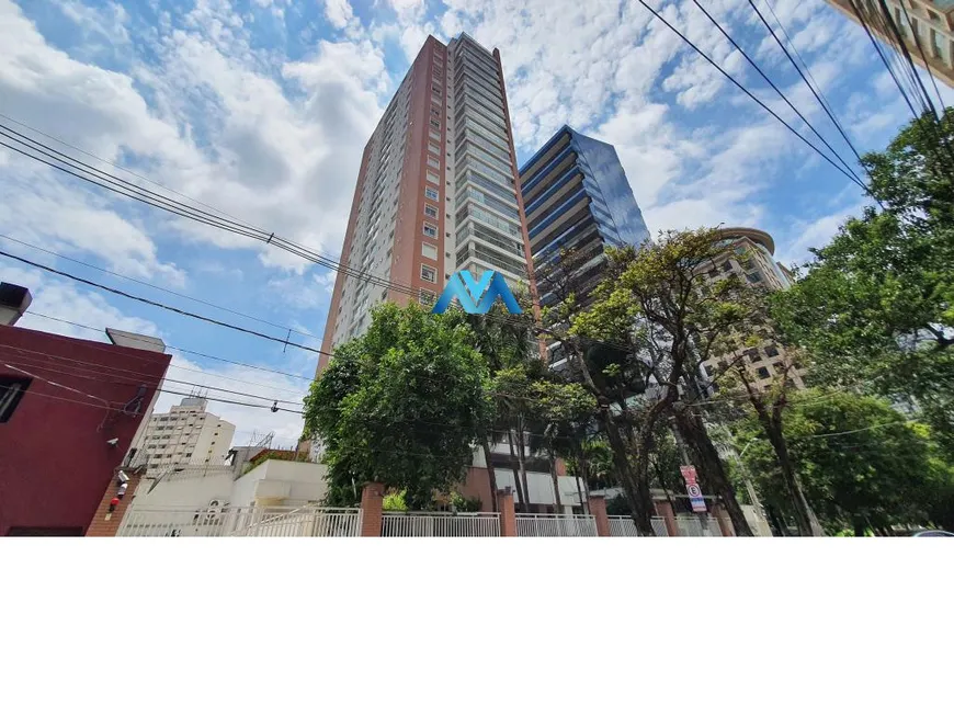 Foto 1 de Apartamento com 3 Quartos para alugar, 200m² em Itaim Bibi, São Paulo