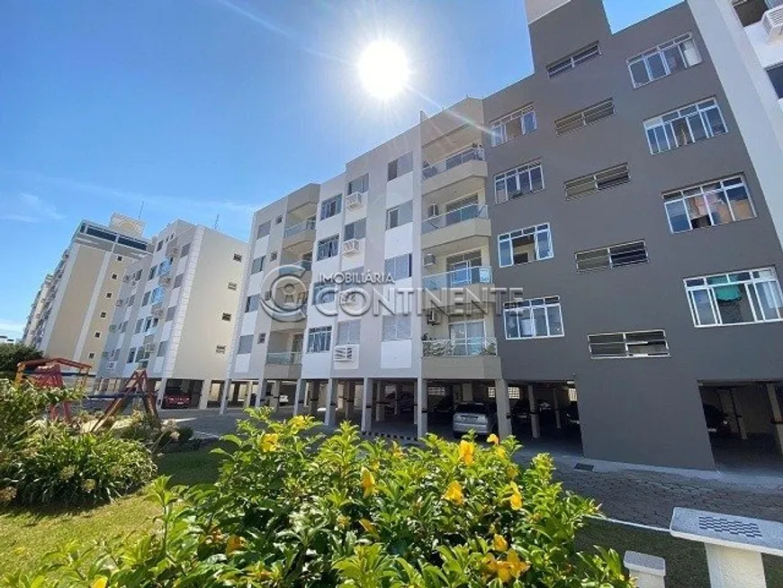 Foto 1 de Apartamento com 2 Quartos à venda, 67m² em Abraão, Florianópolis