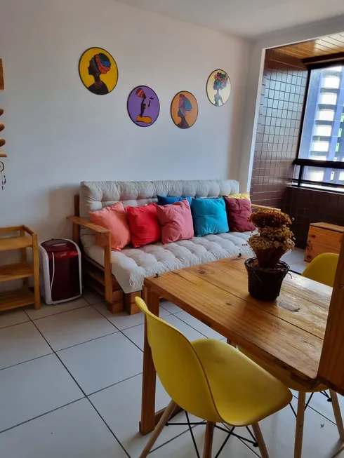 Foto 1 de Apartamento com 1 Quarto para alugar, 40m² em Cabo Branco, João Pessoa