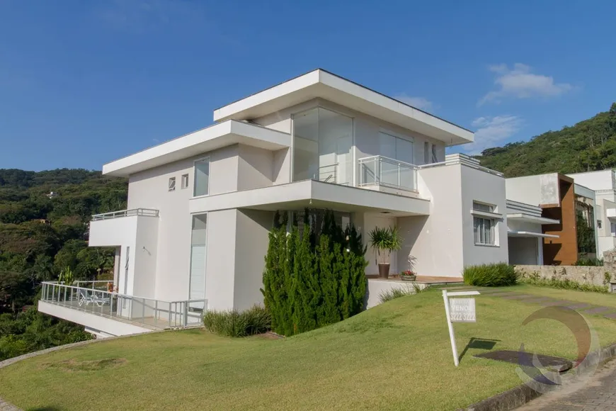 Foto 1 de Casa de Condomínio com 4 Quartos à venda, 530m² em Córrego Grande, Florianópolis