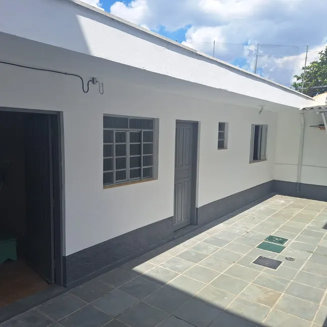 Foto 1 de Casa com 1 Quarto para alugar, 60m² em Vila São Domingos, São Paulo