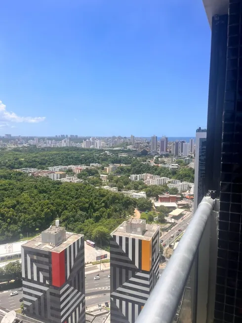 Foto 1 de Apartamento com 2 Quartos para alugar, 71m² em Caminho Das Árvores, Salvador