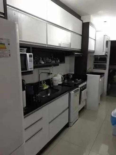 Foto 1 de Apartamento com 3 Quartos à venda, 90m² em Areias, São José