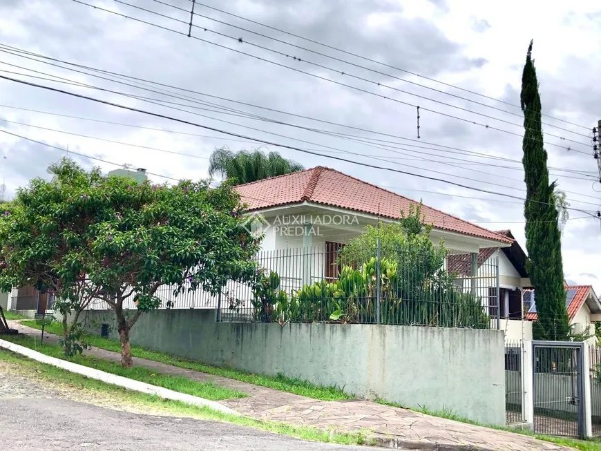 Foto 1 de Casa com 3 Quartos à venda, 196m² em Ouro Branco, Novo Hamburgo