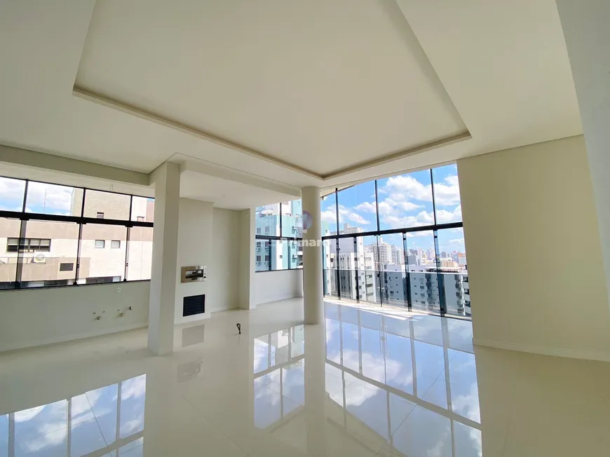 Foto 1 de Apartamento com 3 Quartos à venda, 215m² em Vera Cruz, Criciúma