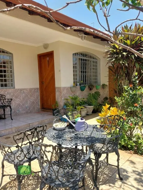 Foto 1 de Casa com 3 Quartos à venda, 360m² em Jardim Riacho das Pedras, Contagem
