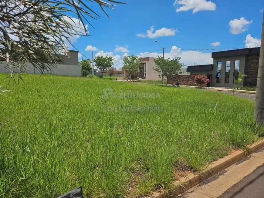 Foto 1 de Lote/Terreno à venda, 241m² em , Ipiguá