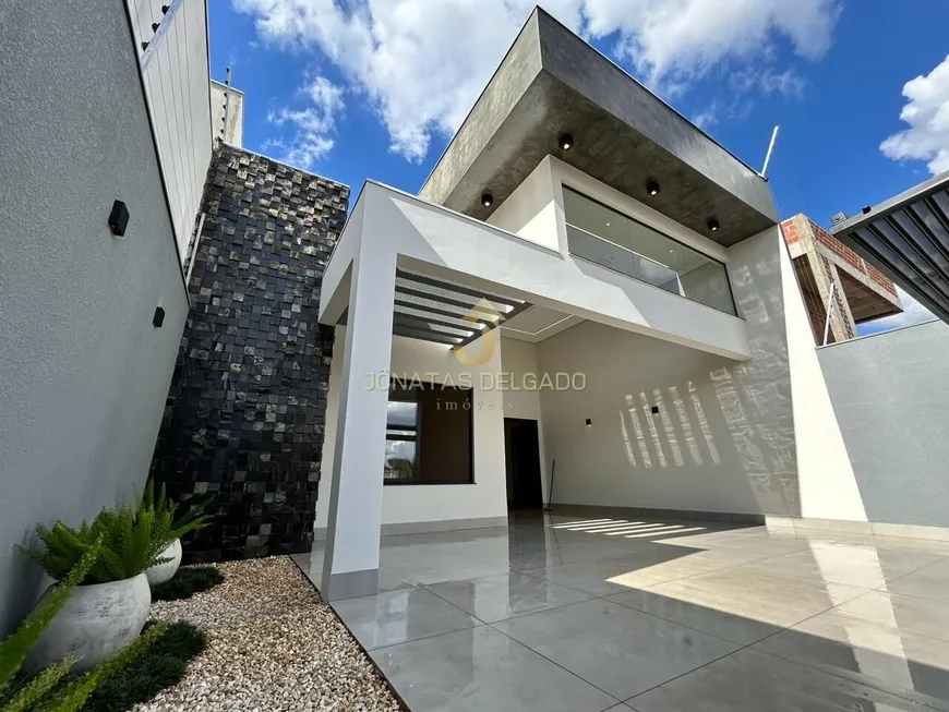 Foto 1 de Casa com 3 Quartos à venda, 139m² em Bom Jardim, Maringá