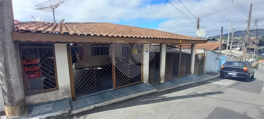 Foto 1 de Sobrado com 3 Quartos à venda, 161m² em Serra da Cantareira, Mairiporã