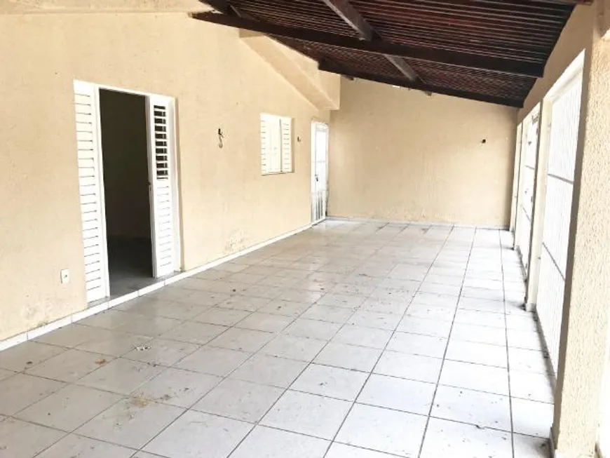 Foto 1 de Casa com 4 Quartos à venda, 200m² em Pitimbu, Natal
