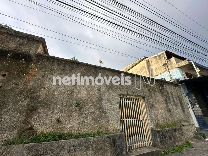 Foto 1 de Casa com 3 Quartos à venda, 241m² em Parque Sao Pedro Venda Nova, Belo Horizonte