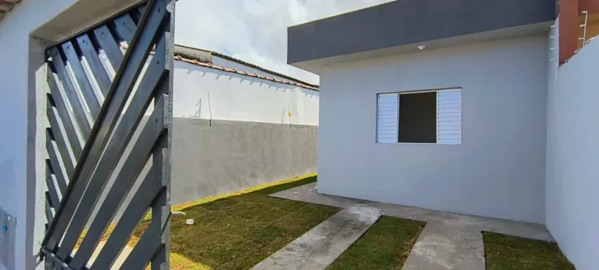 Foto 1 de Casa com 2 Quartos à venda, 50m² em Jardim Sao Joao, Itanhaém