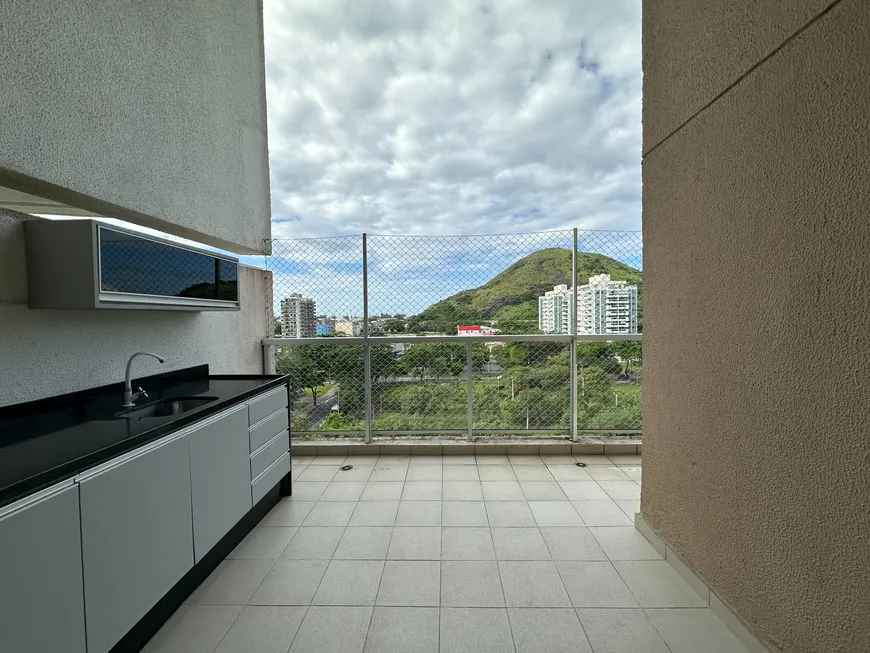 Foto 1 de Apartamento com 3 Quartos para alugar, 103m² em Recreio Dos Bandeirantes, Rio de Janeiro