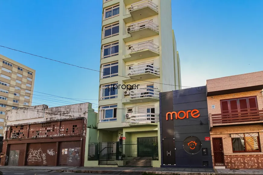 Foto 1 de Apartamento com 1 Quarto para alugar, 45m² em Centro, Pelotas