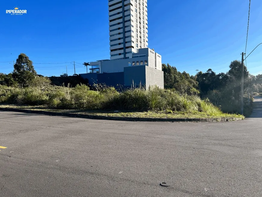 Foto 1 de Lote/Terreno à venda, 1700m² em Villagio Iguatemi, Caxias do Sul