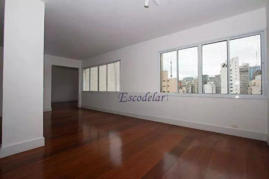 Foto 1 de Apartamento com 2 Quartos para venda ou aluguel, 200m² em Cerqueira César, São Paulo