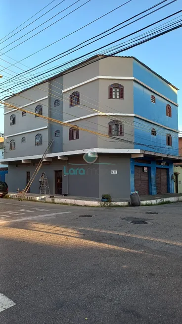Foto 1 de Casa com 8 Quartos à venda, 864m² em Cajueiros, Macaé