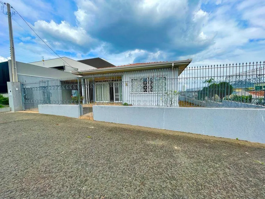 Foto 1 de Casa com 3 Quartos à venda, 170m² em Jardim Carvalho, Ponta Grossa