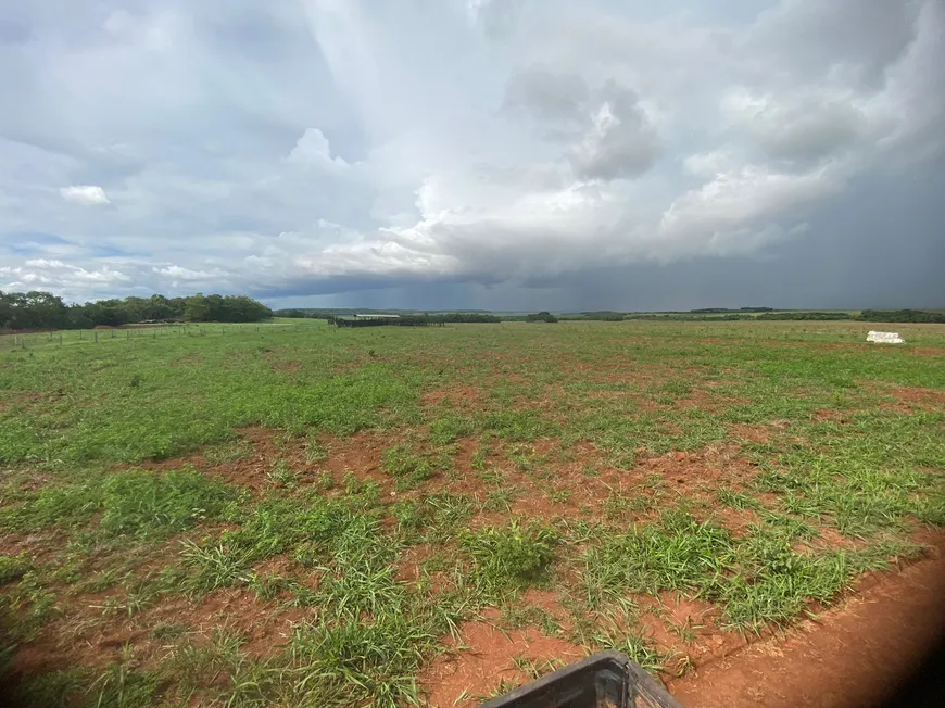 Foto 1 de Fazenda/Sítio à venda, 10700000m² em Zona Rural, Campinápolis