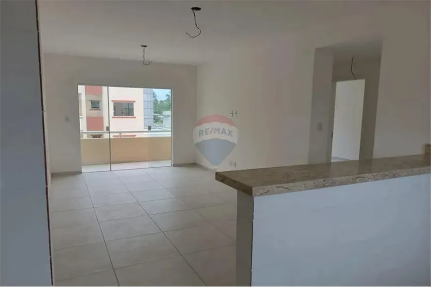 Foto 1 de Apartamento com 3 Quartos para alugar, 102m² em Buraquinho, Lauro de Freitas