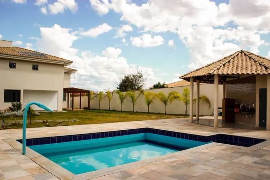 Foto 1 de Casa com 4 Quartos à venda, 500m² em Bandeirantes, Belo Horizonte