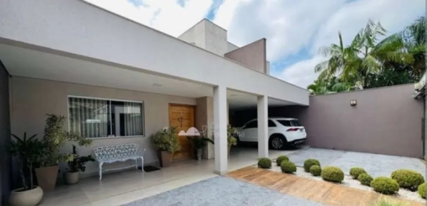 Foto 1 de Casa com 3 Quartos à venda, 200m² em Granja Viana, Cotia