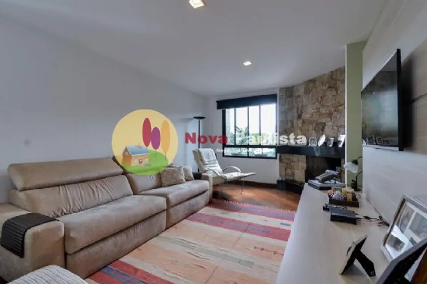Foto 1 de Apartamento com 3 Quartos à venda, 280m² em Pacaembu, São Paulo