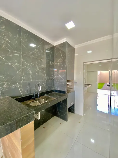 Foto 1 de Casa com 3 Quartos à venda, 120m² em Goiania 2, Goiânia