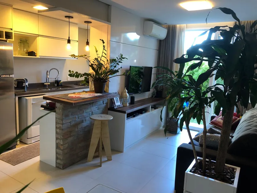 Foto 1 de Apartamento com 2 Quartos à venda, 85m² em Jardim Itú Sabará, Porto Alegre