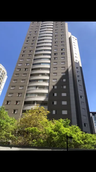 Foto 1 de Apartamento com 4 Quartos à venda, 110m² em Moema, São Paulo