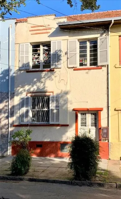 Foto 1 de Casa com 3 Quartos à venda, 105m² em Medianeira, Porto Alegre